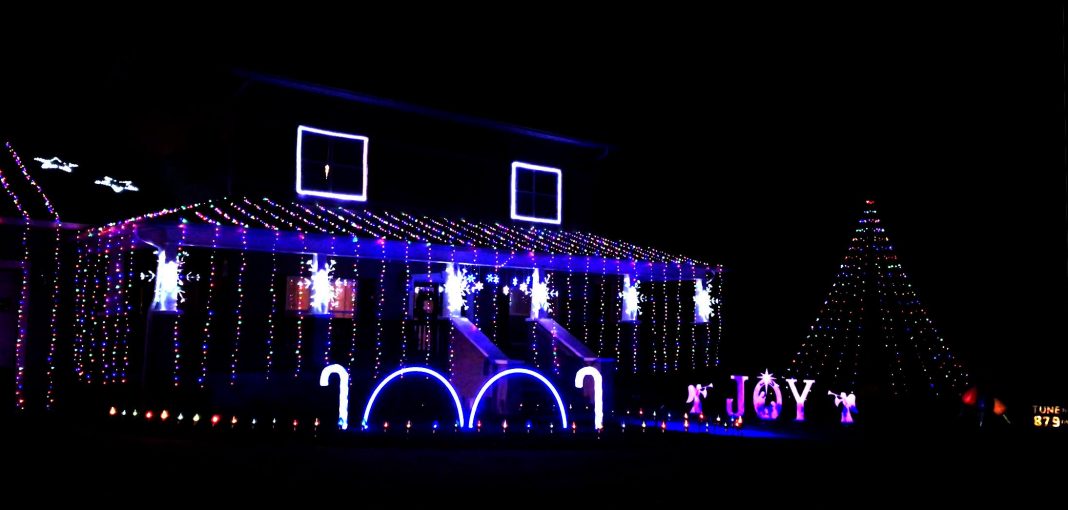 Spring Hill Christmas Light Show Hernando Sun