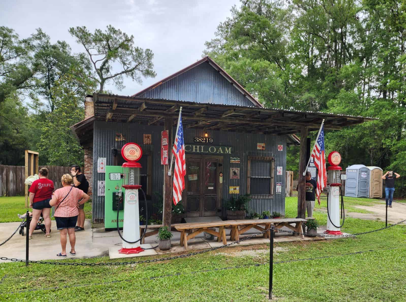 Richloam General Store: The Richloam General Store has been in Eric Burkes' family and has stood since 1922. [Photo by Austyn Szempruch]