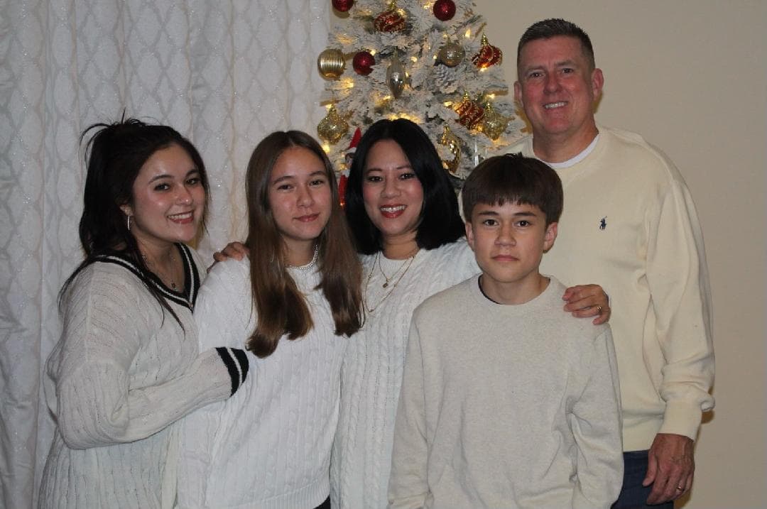 Ryan O'Connell with his family. From left to right: Daughter Kaitlin, daughter Kyla, wife Karen, son Noah and Ryan. [Photo courtesy of Ryan O'Connell]