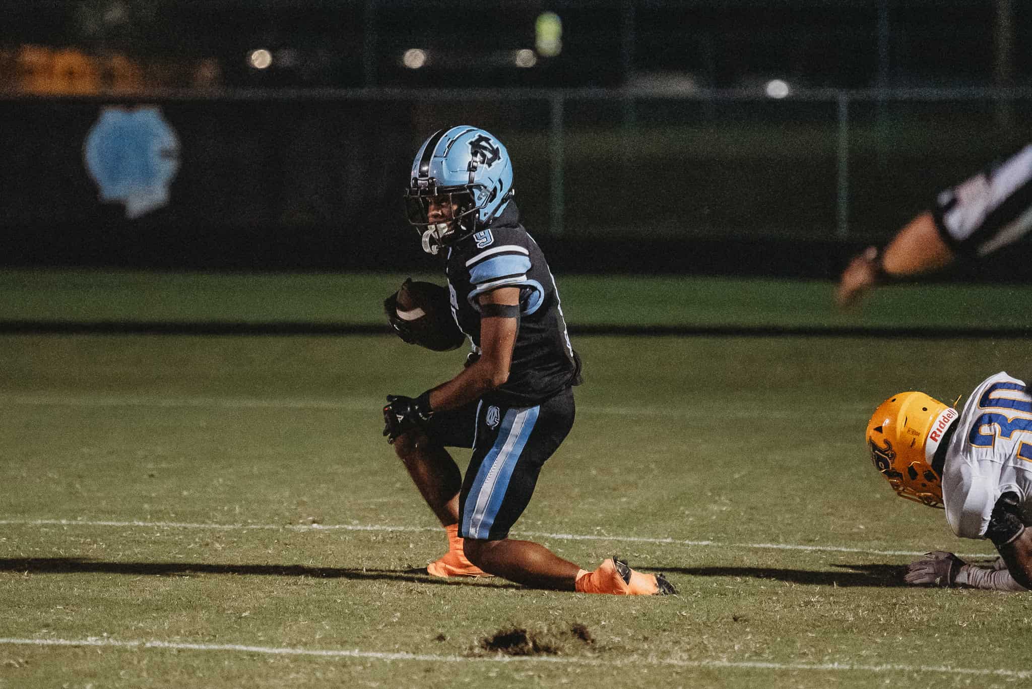 Jasir Harvin (#9) rushes for a near score down to the 1-yard line. [Photo by Cynthia Leota]