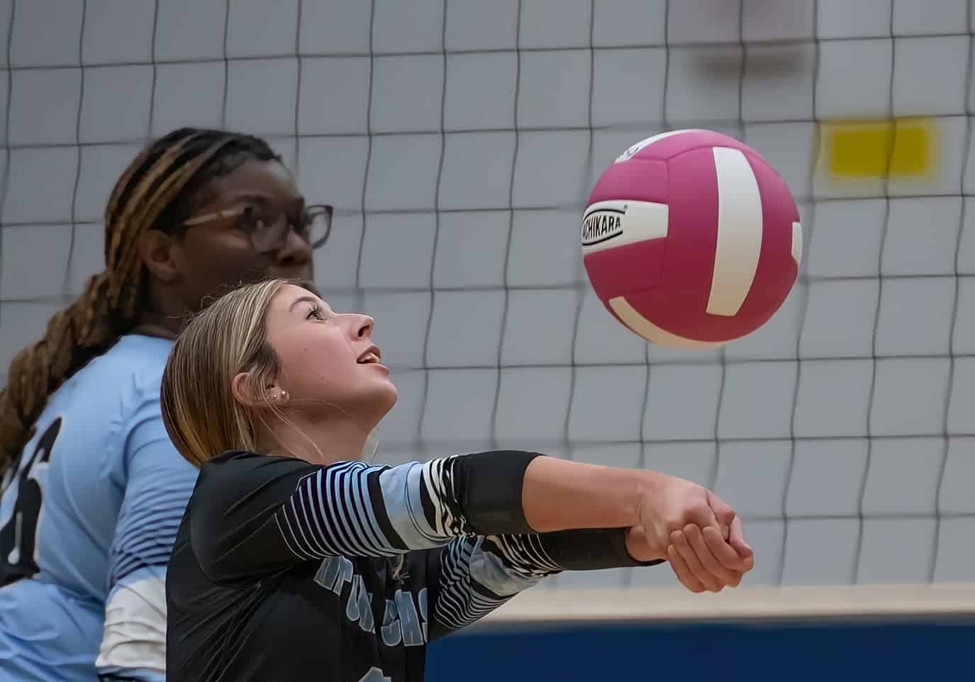 Nature Coast Tech, libero, 4, Adalei Harmon returns a volley in the match at Central High. [Photo by Joe DiCristofalo]