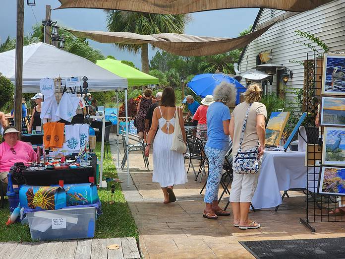 Hernando Beach Front Porch Art Walk on Sept. 7. [Credit: Austyn Szempruch]