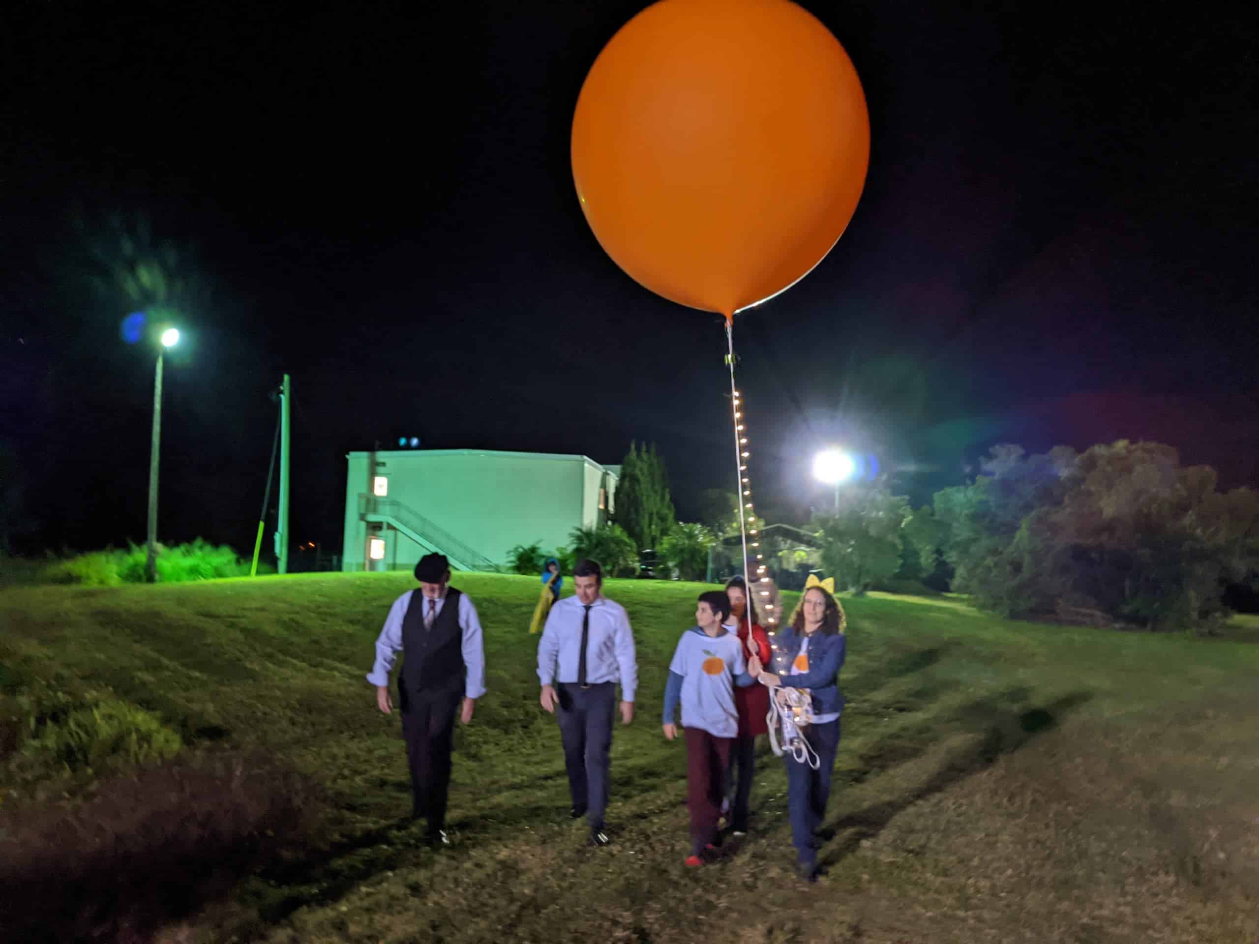 New Year's Eve 2019-2020, an 8-foot diameter weather balloon acted as the tangerine for the tangerine drop.