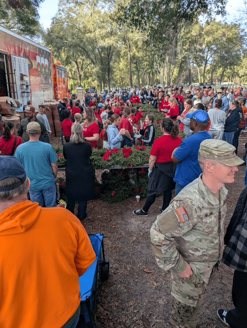 Glen Lakes Veterans and Friends gathering at Florida National Cemetery. [Photo courtesy Glen Lakes Veterans and Friends]